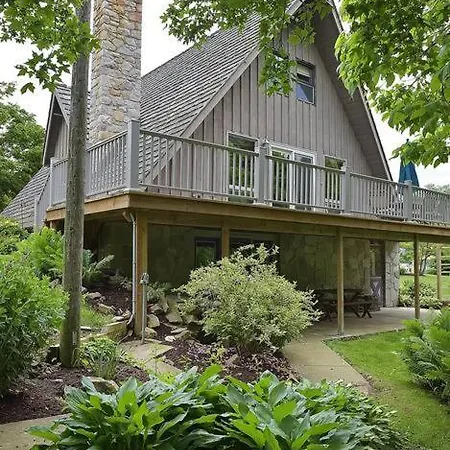 3 Acre A-frame In Amish Farmland